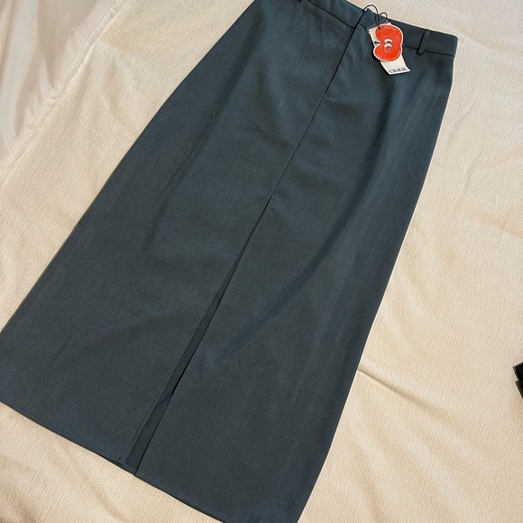Chico's Dark Green Midi Skirt - Picture 3 of 4